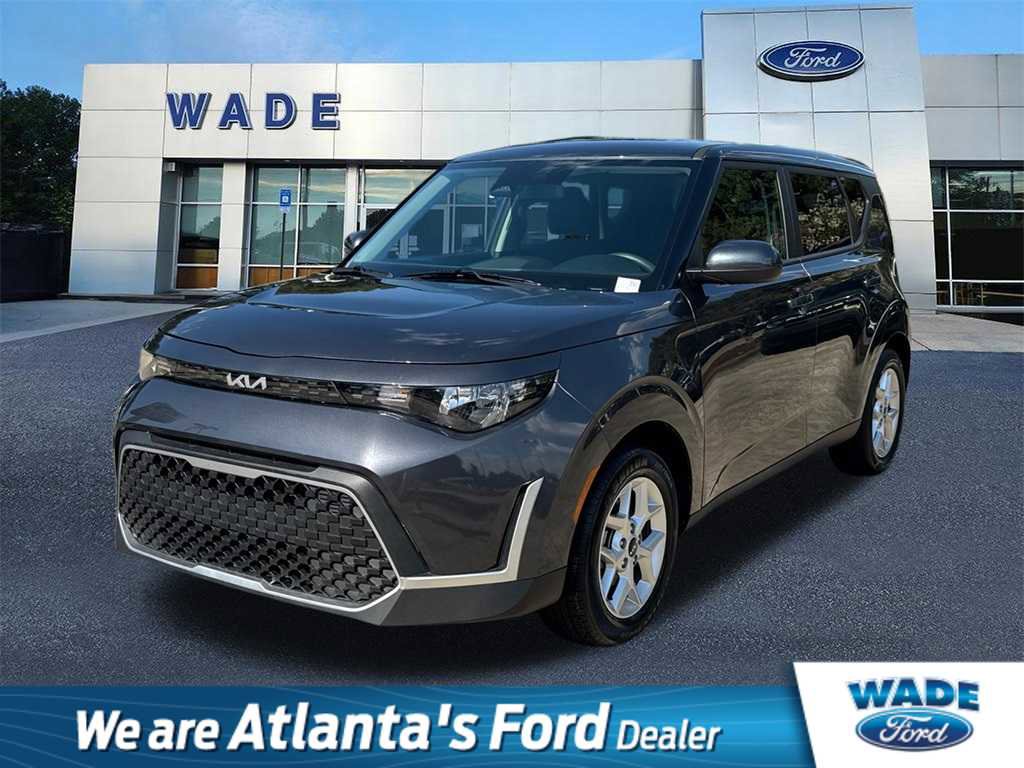 Used 2025 Kia Soul LX w/ LX Technology Package