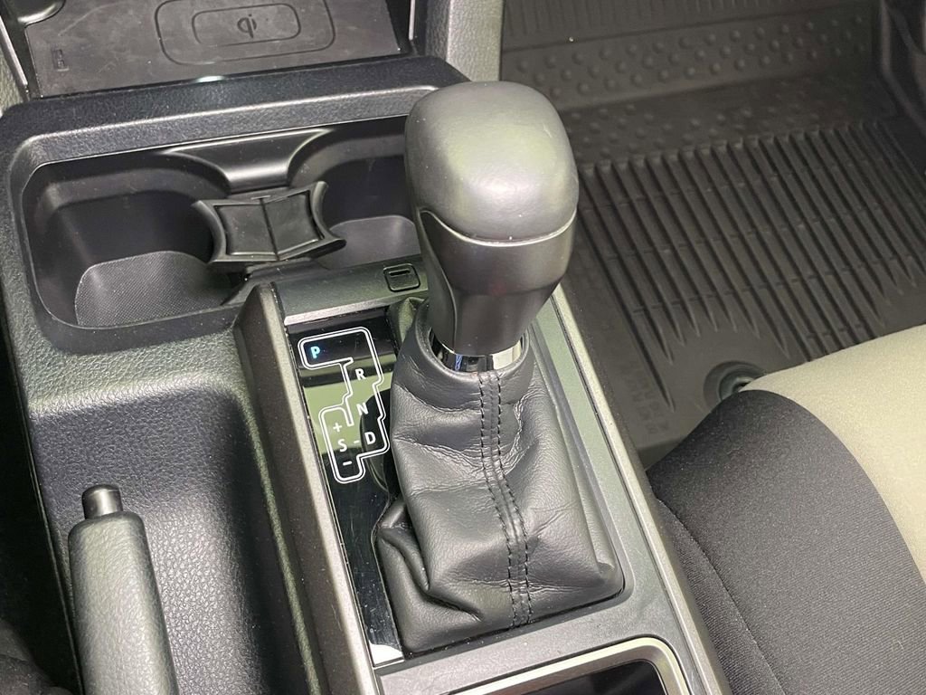 Used 2020 Toyota Tacoma TRD Sport AWD/4WD image 24