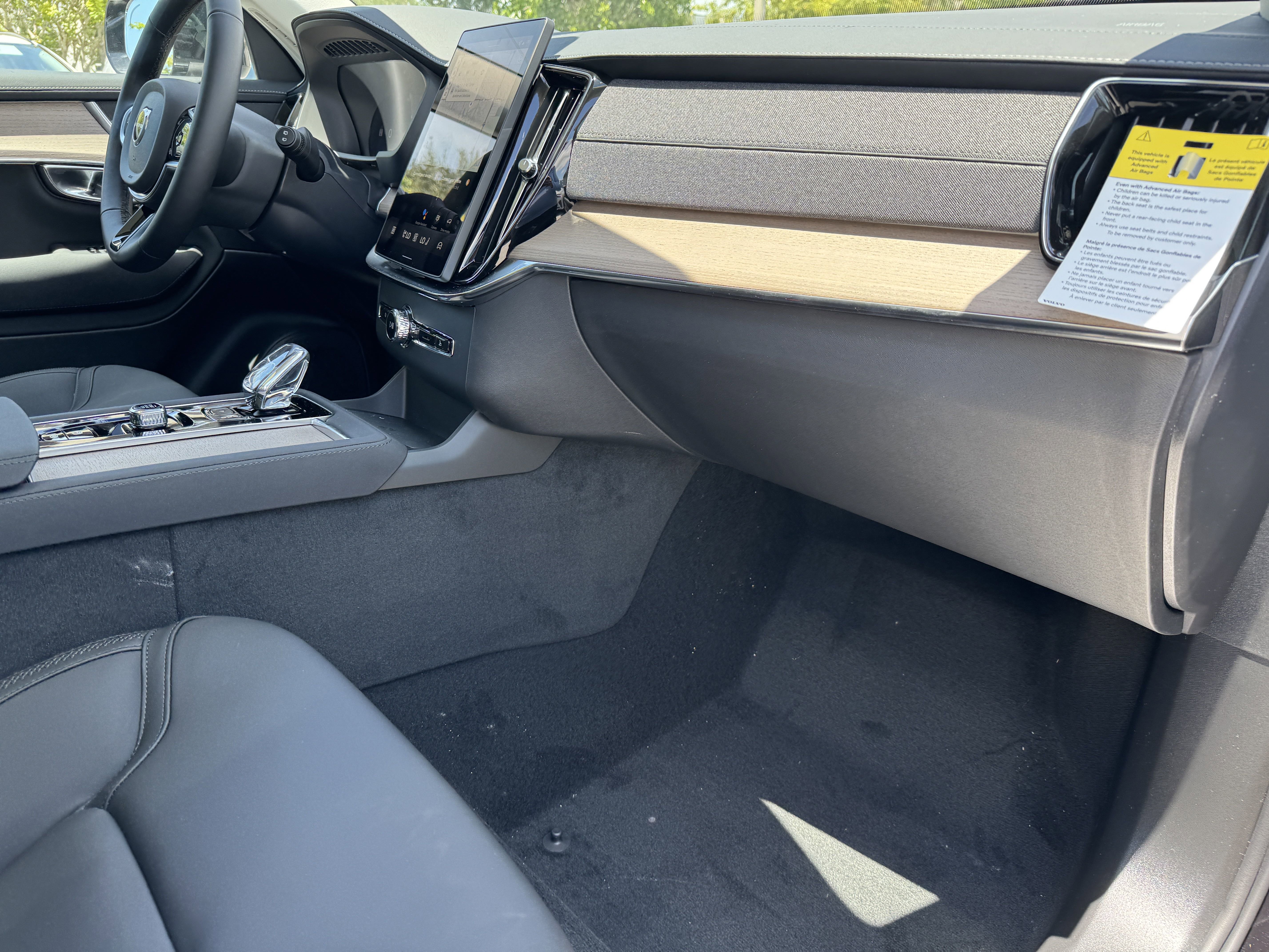 New 2026 Volvo XC90 B6 Core image 11