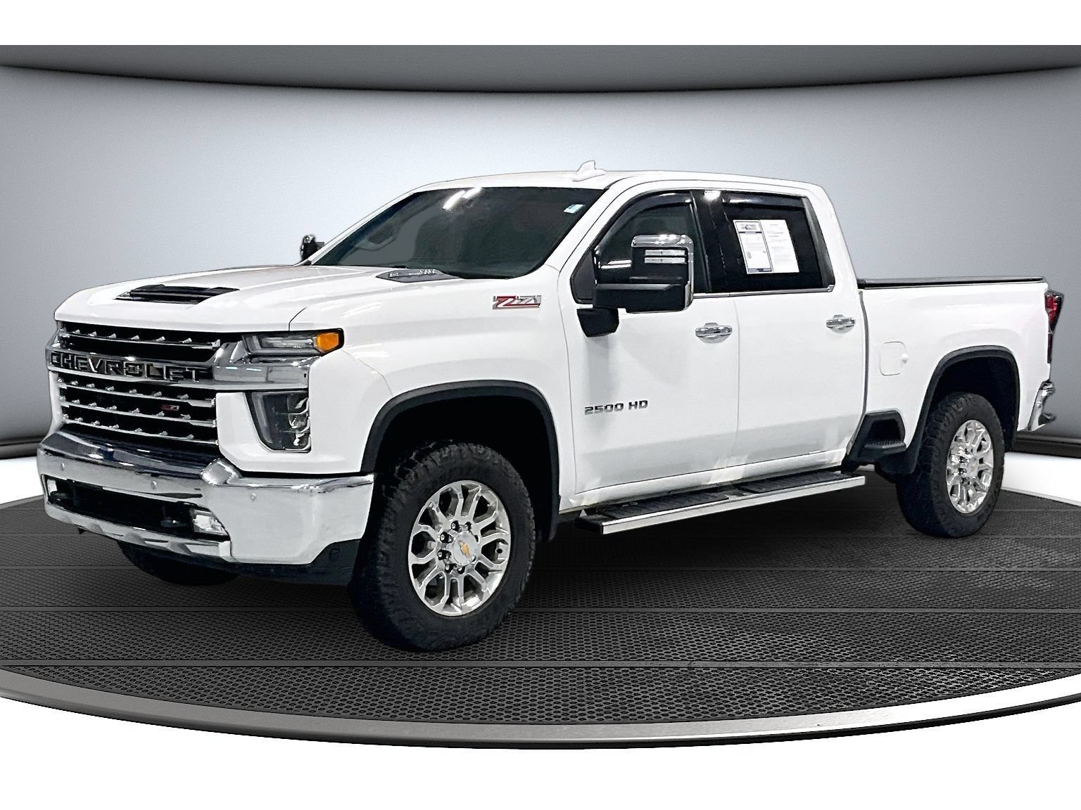 Used 2021 Chevrolet Silverado 2500 LTZ w/ LTZ Plus Package AWD/4WD image 16
