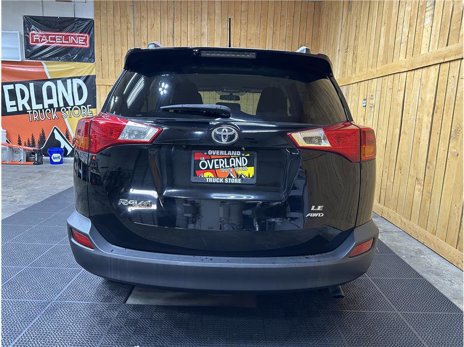 Used 2013 Toyota RAV4 LE image 9