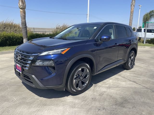 Used 2025 Nissan Rogue SV FWD image 1