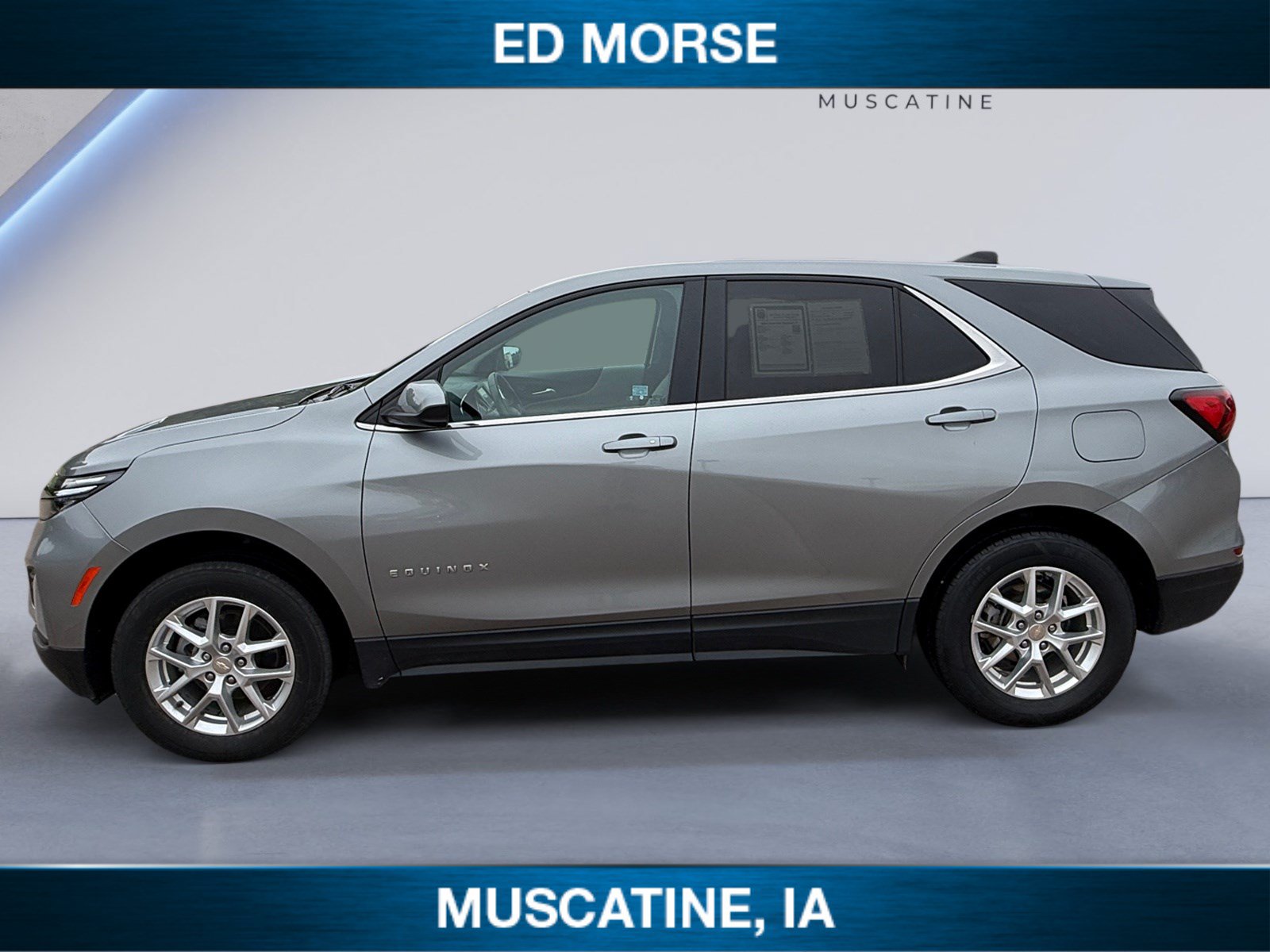 Used 2024 Chevrolet Equinox LT AWD/4WD image 2