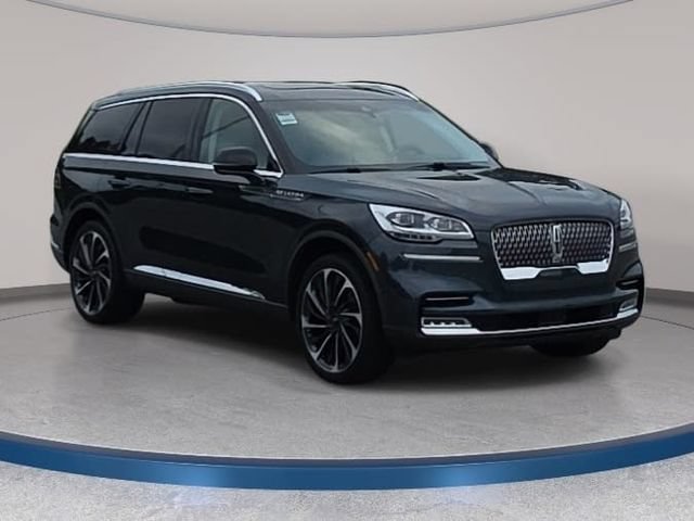 Used 2023 Lincoln Aviator Reserve w/ Equipment Group 201A AWD/4WD image 3