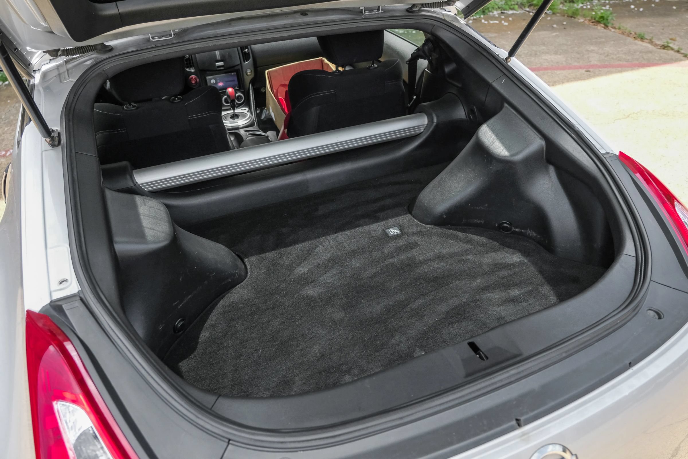 Used 2014 Nissan 370Z Coupe RWD image 37