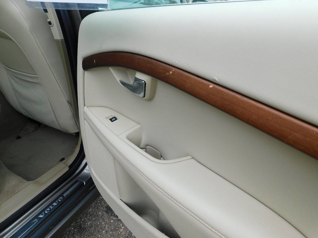 Used 2010 Volvo S80 3.2 image 14