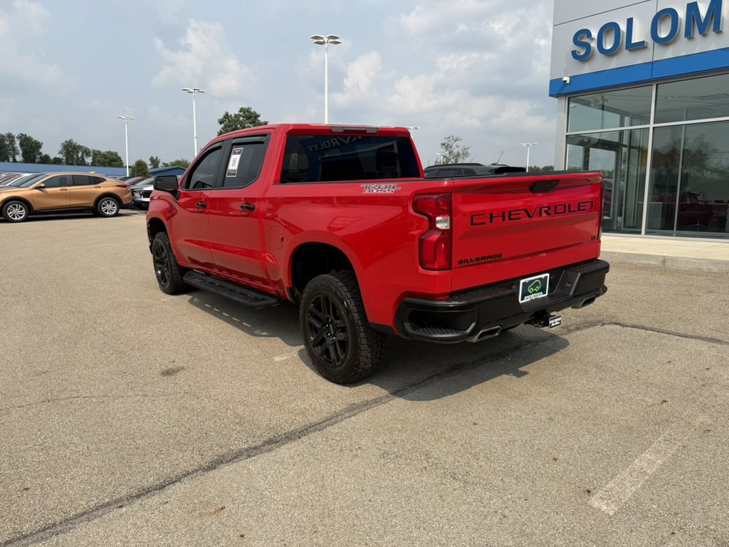 Certified 2021 Chevrolet Silverado 1500 LT Trail Boss w/ LPO, Dark Essentials Package AWD/4WD image 4