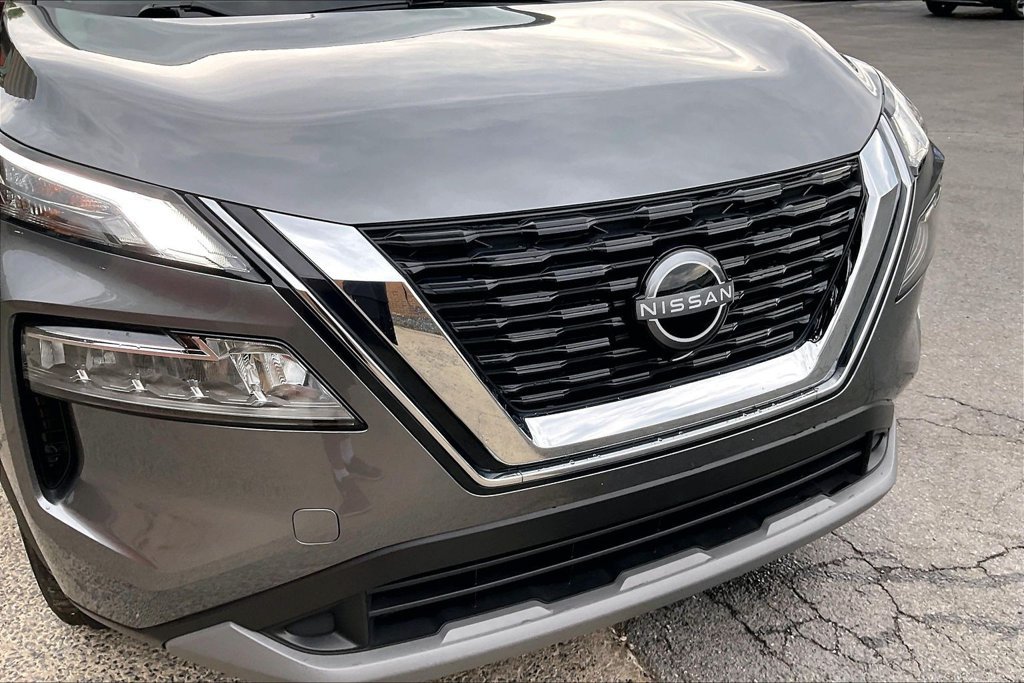 Used 2023 Nissan Rogue SV AWD/4WD image 29