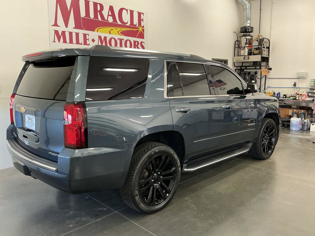 Used 2019 Chevrolet Tahoe Premier AWD/4WD image 36