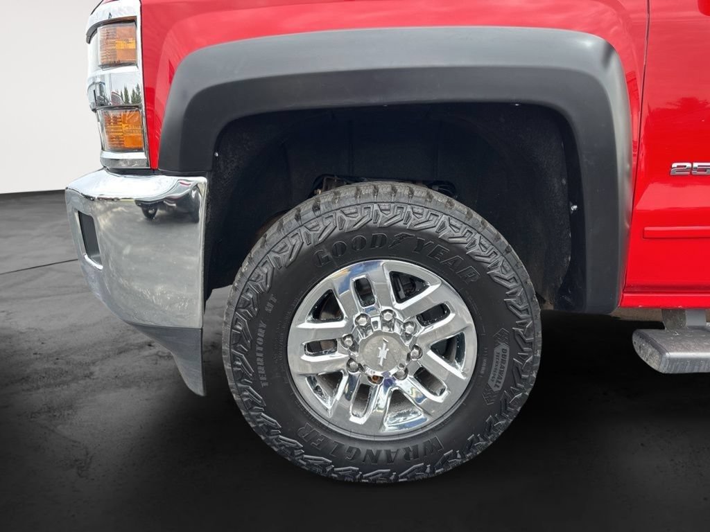 Used 2016 Chevrolet Silverado 2500 LT w/ LT Convenience Package AWD/4WD image 13