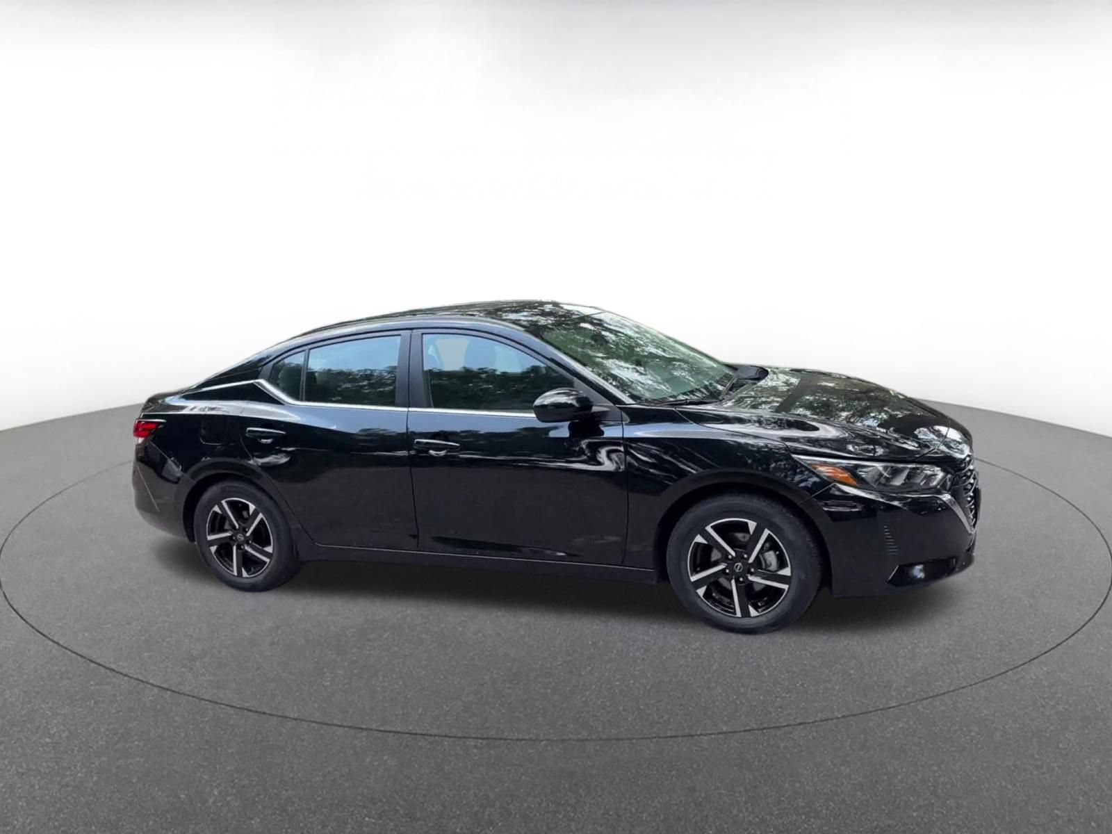 Used 2025 Nissan Sentra SV FWD video 2