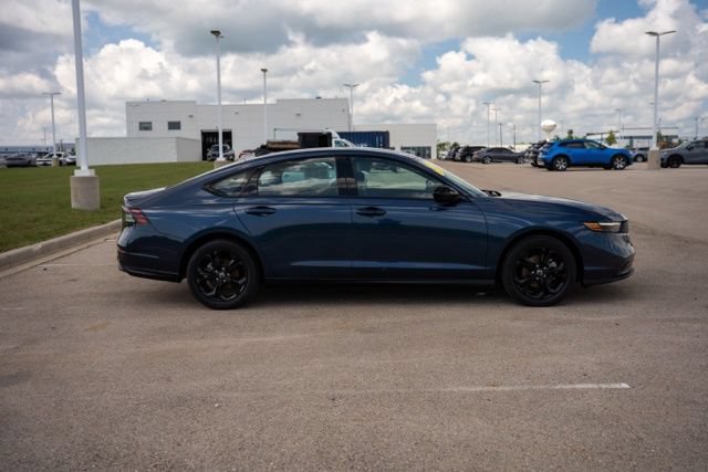 Used 2025 Honda Accord SE image 8