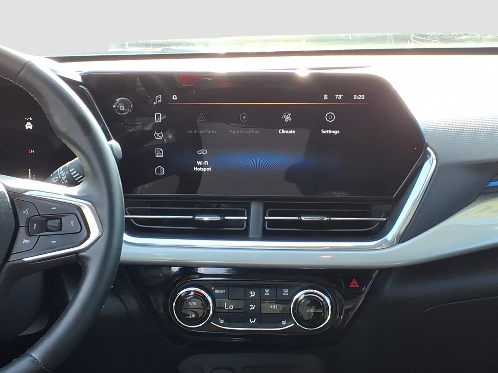 Used 2024 Chevrolet Trax LT w/ LT Convenience Package FWD image 15