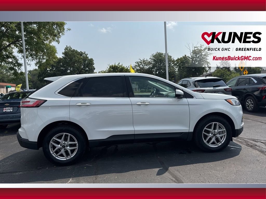 Used 2024 Ford Edge SEL image 4