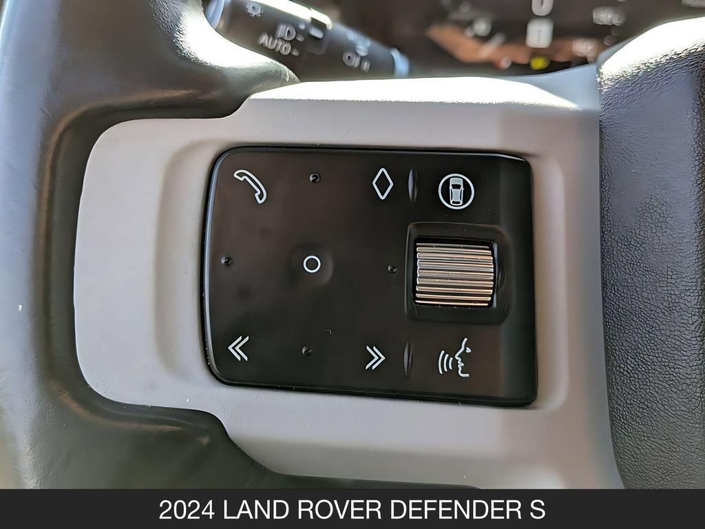 Used 2024 Land Rover Defender 110 S AWD/4WD image 20