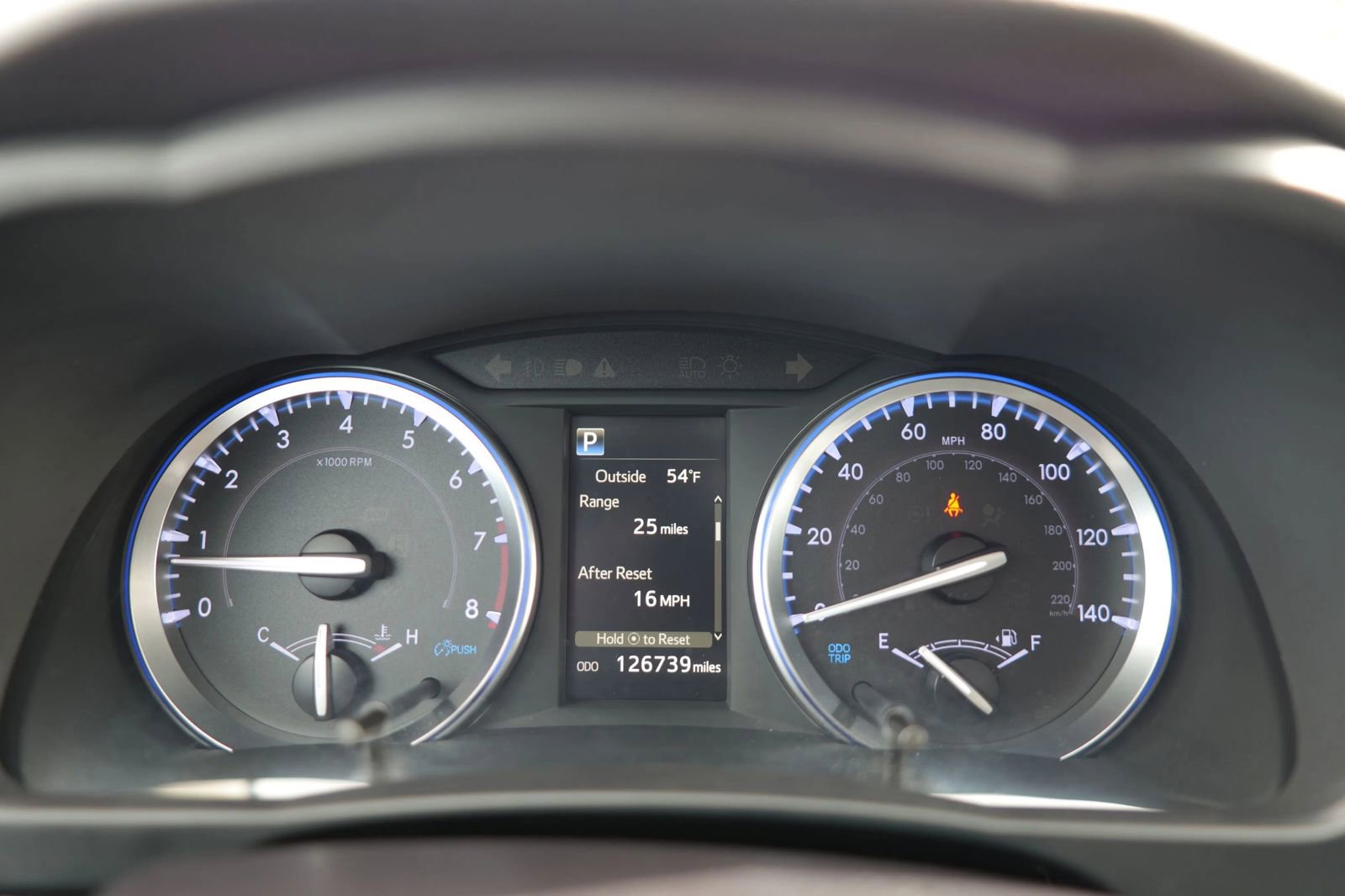 Used 2019 Toyota Highlander SE AWD/4WD image 23