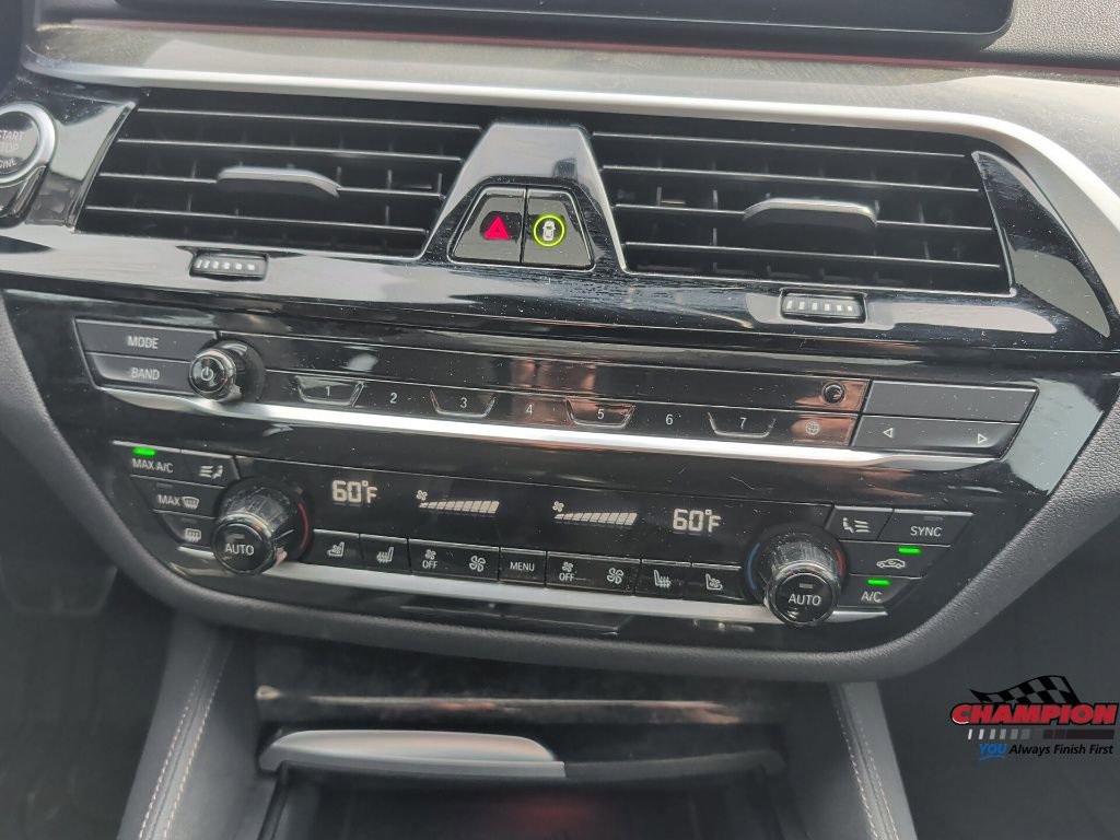 Used 2023 BMW M550i xDrive w/ Executive Package AWD/4WD image 21