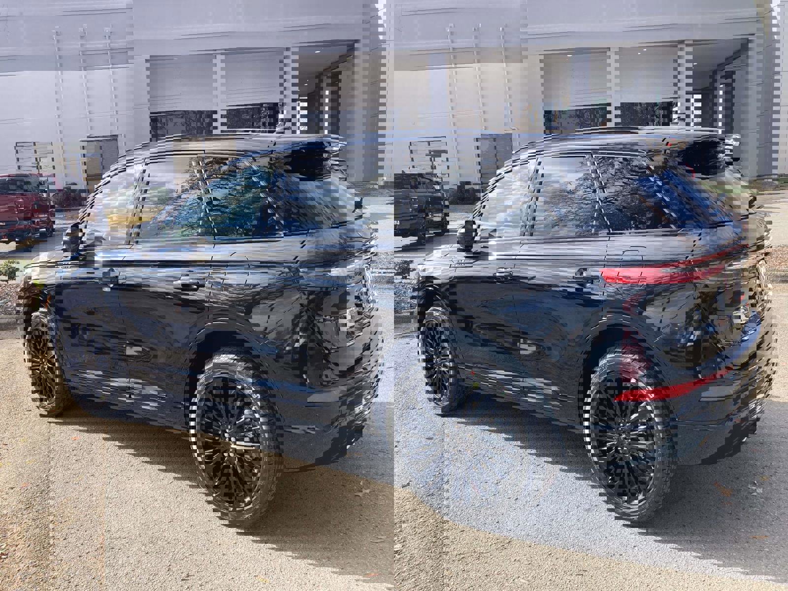 New 2026 Lincoln Corsair Reserve w/ Jet Appearance Package image 7