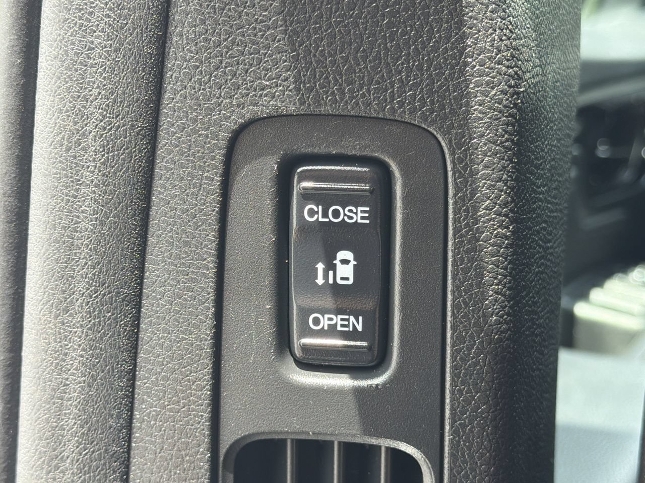 Used 2023 Honda Odyssey Touring image 24