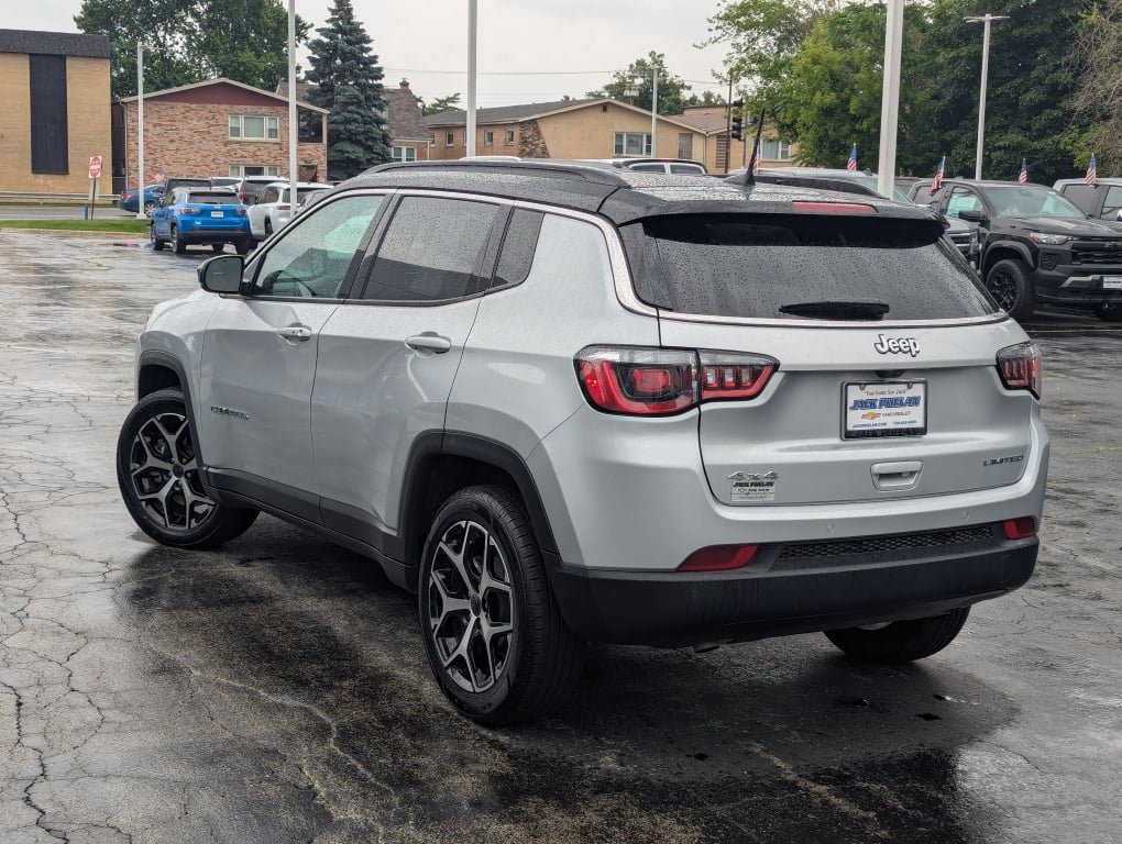 Used 2025 Jeep Compass Limited AWD/4WD image 15
