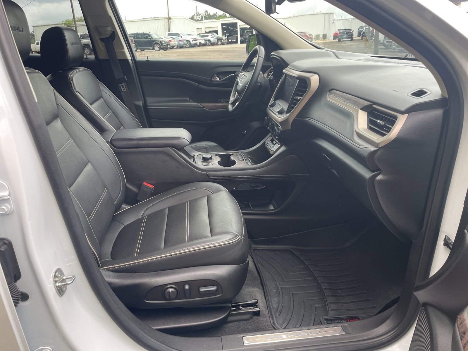 Used 2023 GMC Acadia Denali w/ Denali Ultimate Package image 29