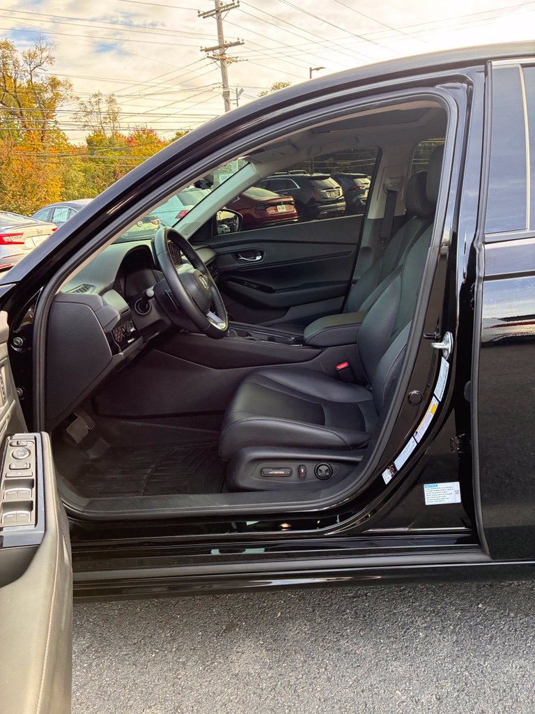 Used 2025 Honda Accord Touring image 24