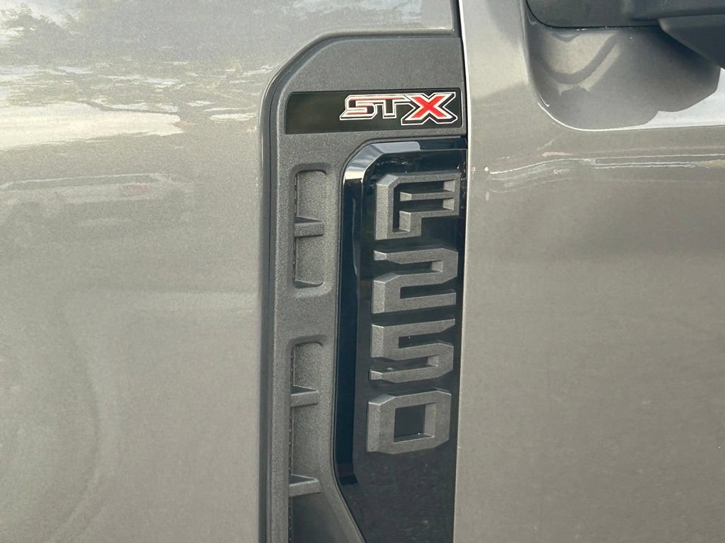 Certified 2025 Ford F250 XL w/ STX Appearance Package AWD/4WD image 18
