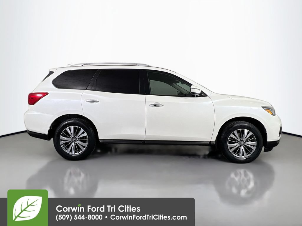 Used 2017 Nissan Pathfinder SL w/ Cargo Package AWD/4WD image 19