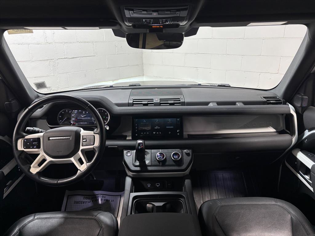 Used 2023 Land Rover Defender 110 SE image 33