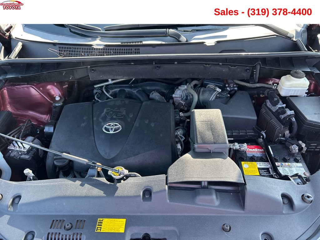 Used 2017 Toyota Highlander XLE w/ Carpet Mat Package AWD/4WD image 19