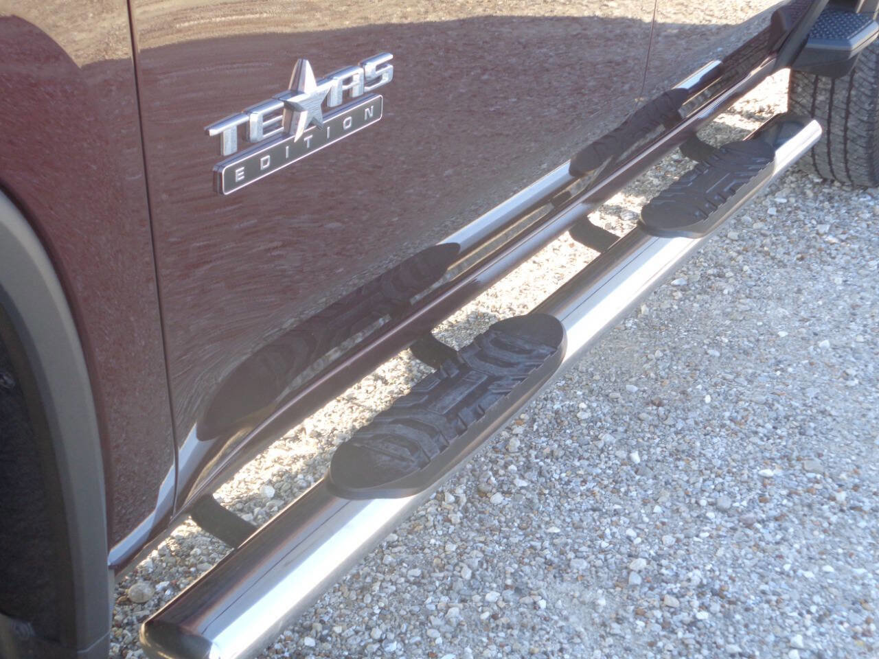 Used 2024 Chevrolet Silverado 2500 LT w/ Texas Edition image 19