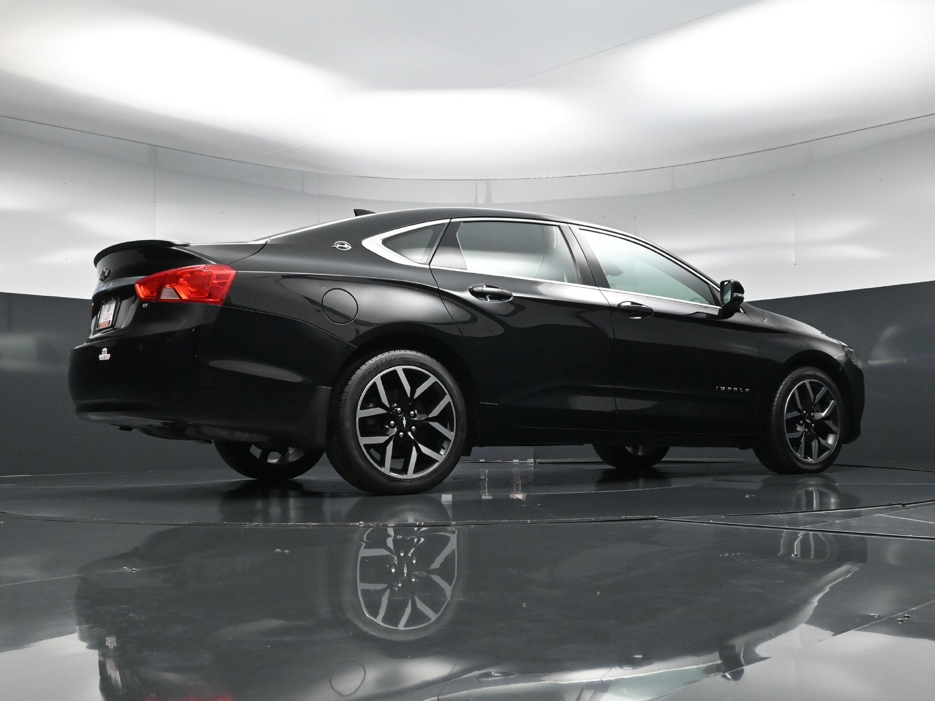 Used 2017 Chevrolet Impala LT FWD image 69