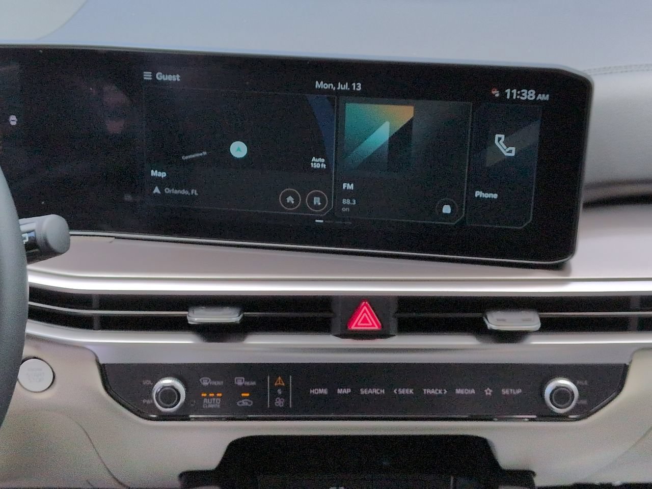 Certified 2025 Kia Sorento S w/ Panoramic Sunroof Package FWD image 22