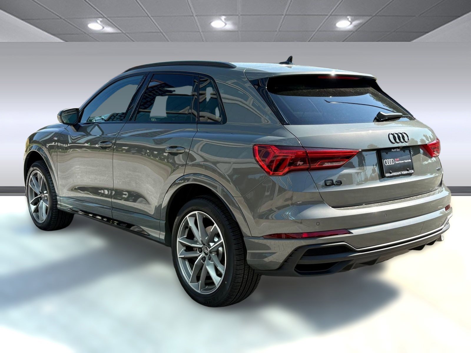 New 2025 Audi Q3 2.0T Premium image 3