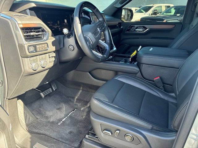 Certified 2026 GMC Yukon XL Denali w/ Denali Reserve Package AWD/4WD image 2