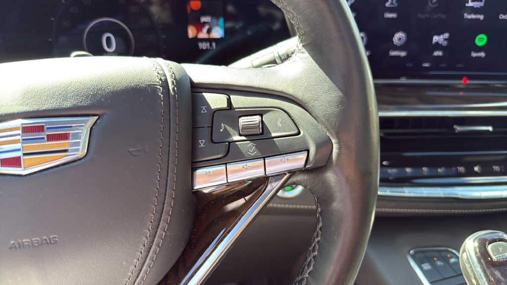 Used 2024 Cadillac Escalade Premium Luxury Platinum AWD/4WD image 40