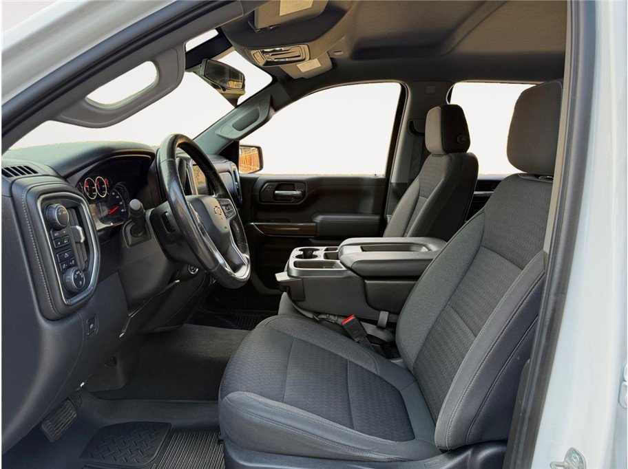 Used 2021 Chevrolet Silverado 1500 LT w/ Bed Protection Package image 9