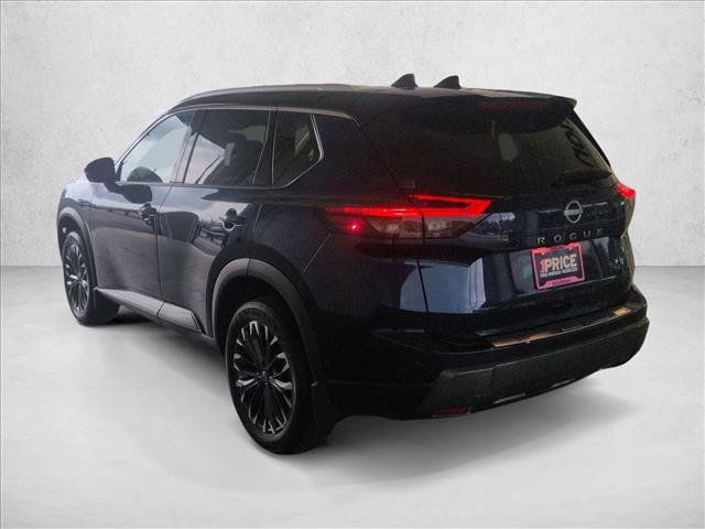 Used 2025 Nissan Rogue SL w/ Tech Package image 8