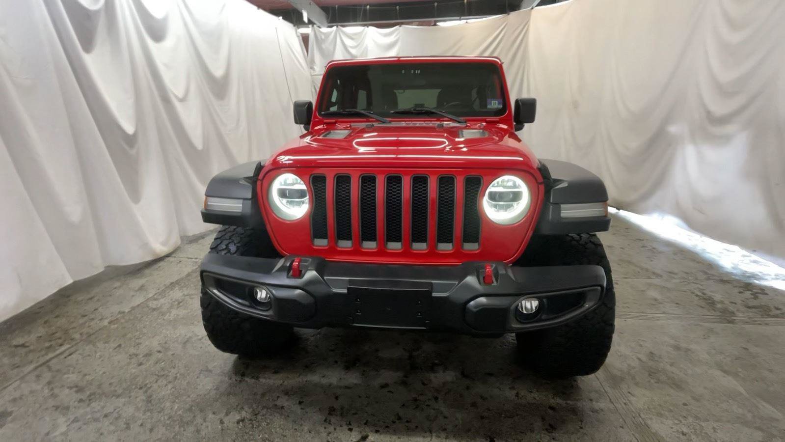 Used 2019 Jeep Wrangler Unlimited Rubicon w/ Dual Top Group AWD/4WD image 16