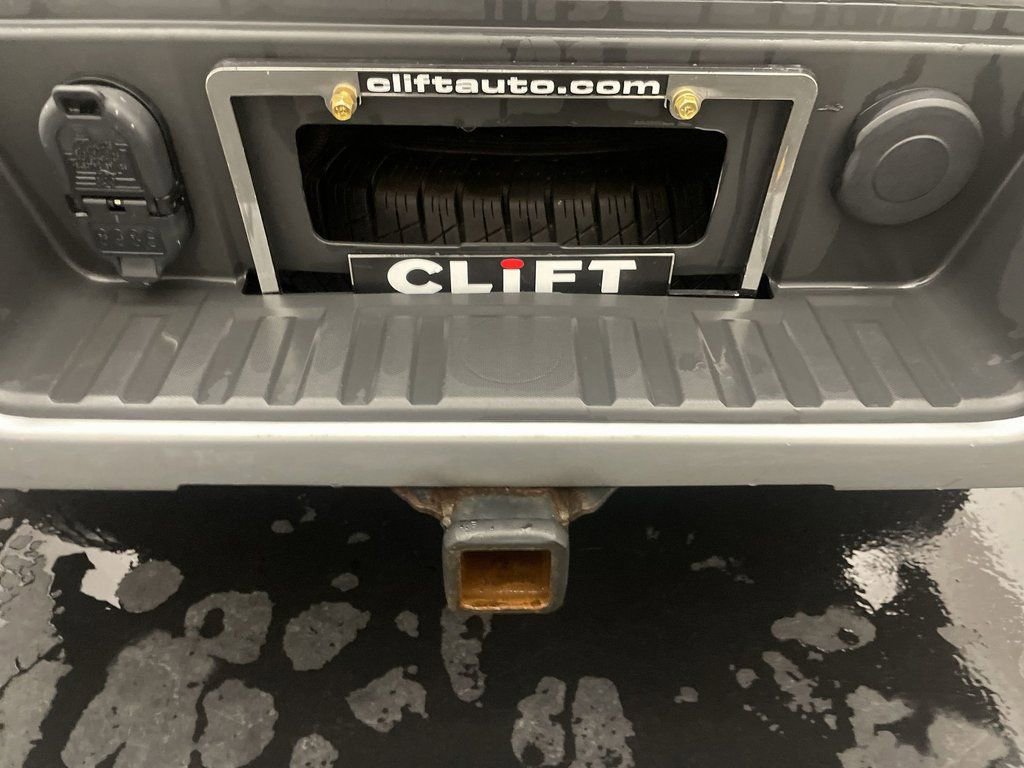 Used 2018 Chevrolet Silverado 1500 LT w/ All Star Edition image 28