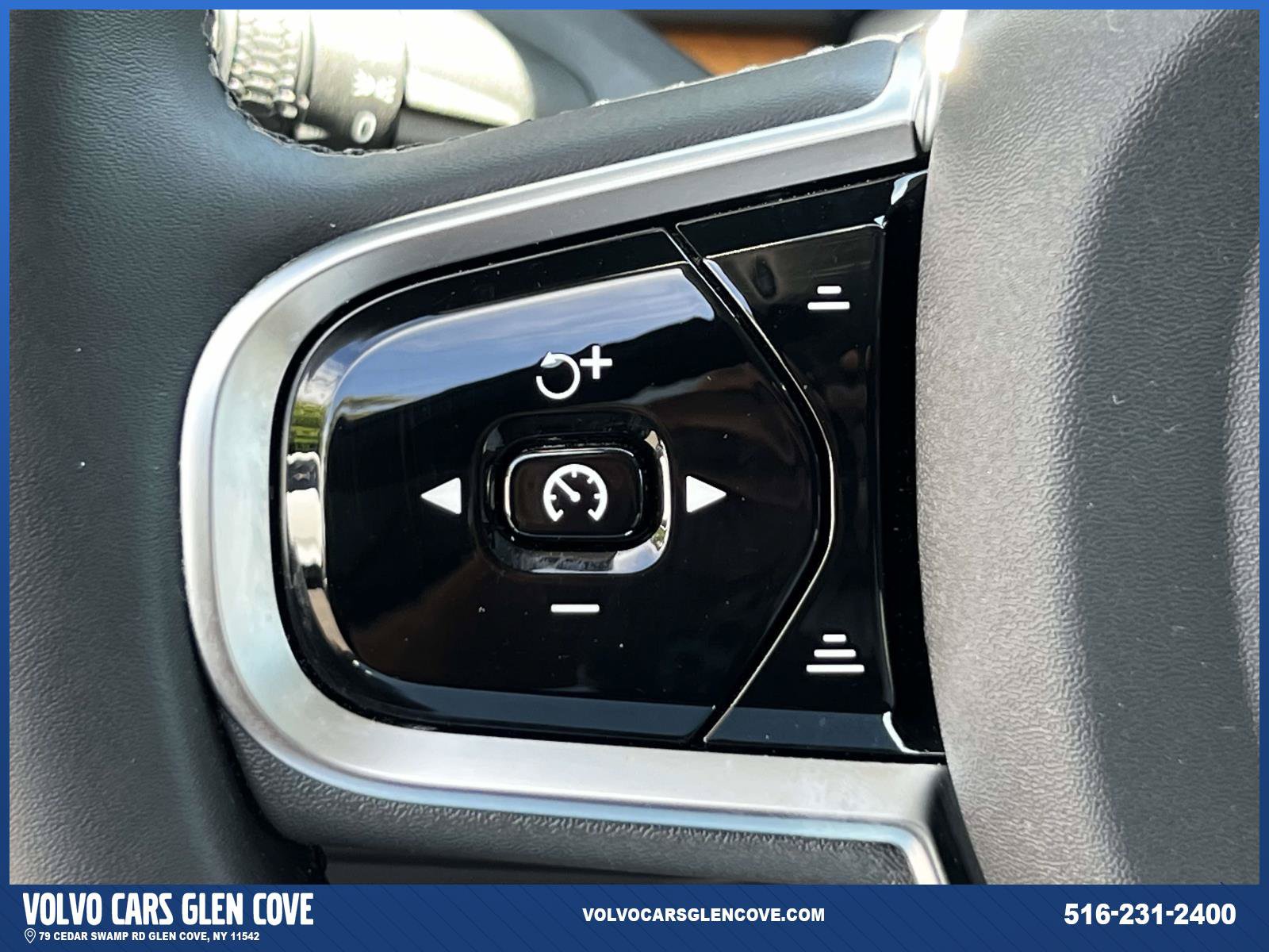Used 2025 Volvo XC90 T8 Plus w/ Protection Package Premier AWD/4WD image 22
