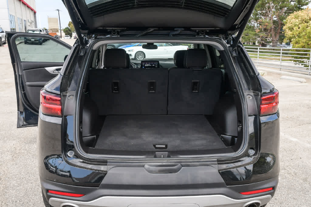 Used 2023 Chevrolet Blazer LT w/ Convenience Package FWD image 31