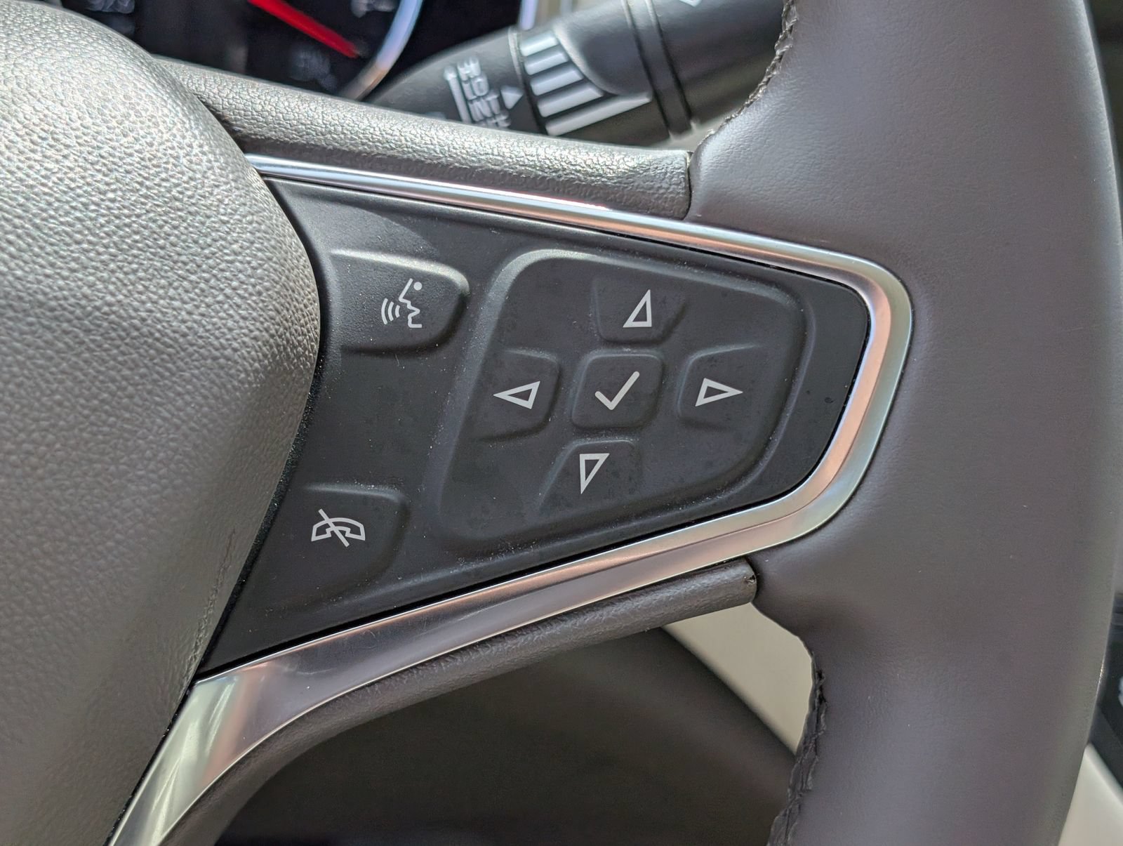 Used 2024 Chevrolet Malibu LT FWD image 23
