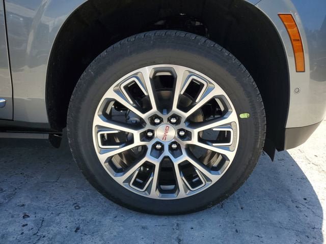 New 2026 GMC Yukon Denali w/ Denali Reserve Package AWD/4WD image 6