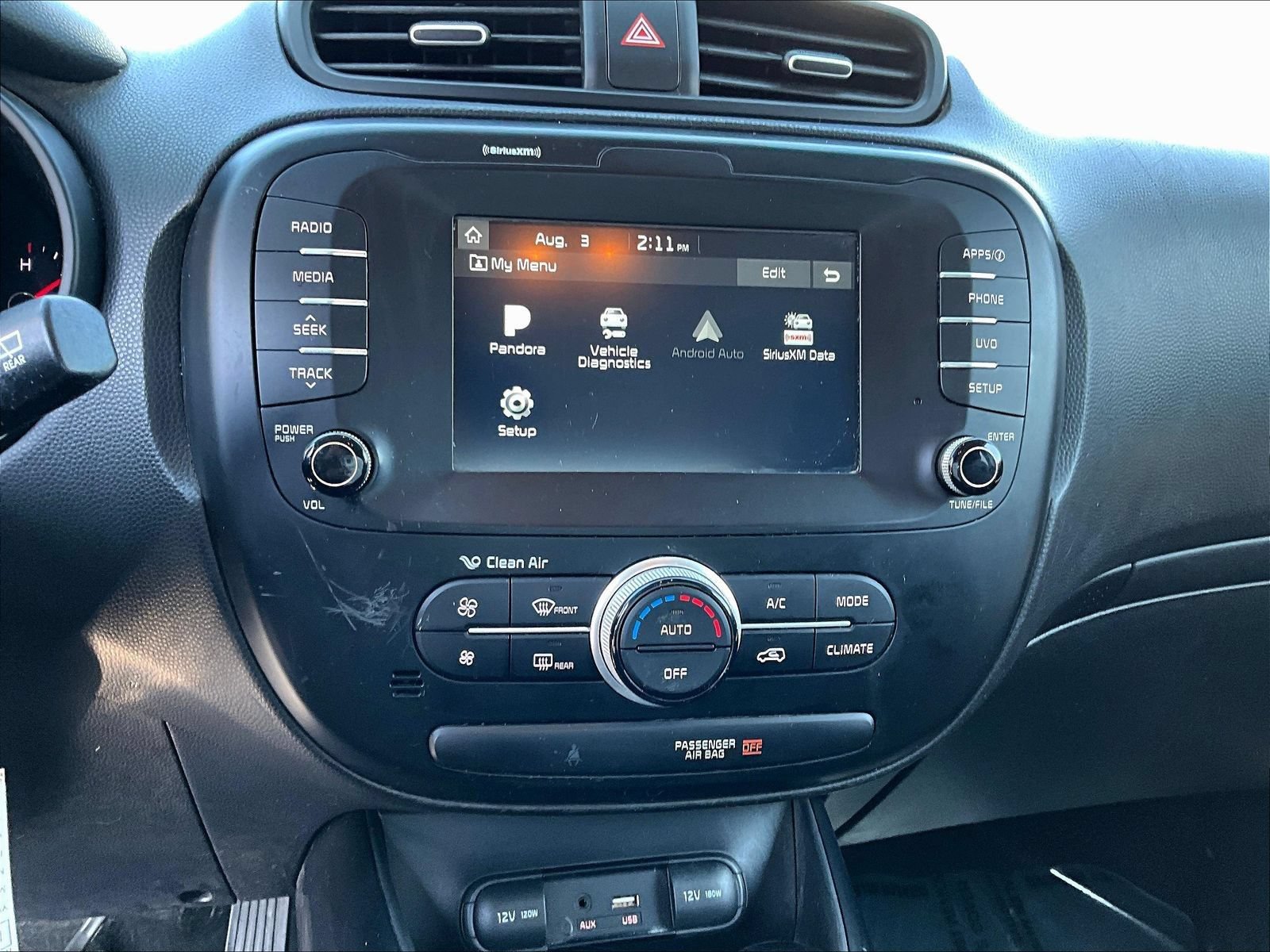 Used 2018 Kia Soul + FWD image 17