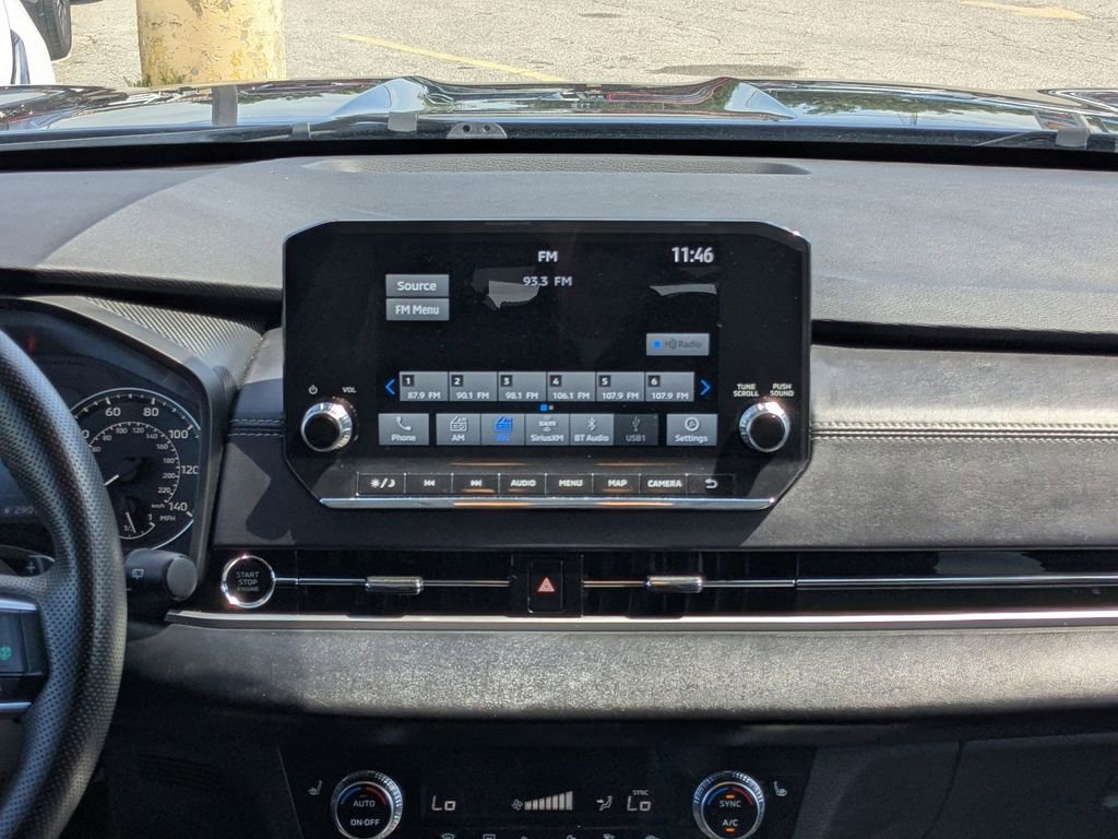 Used 2024 Mitsubishi Outlander SE Black Edition FWD image 18