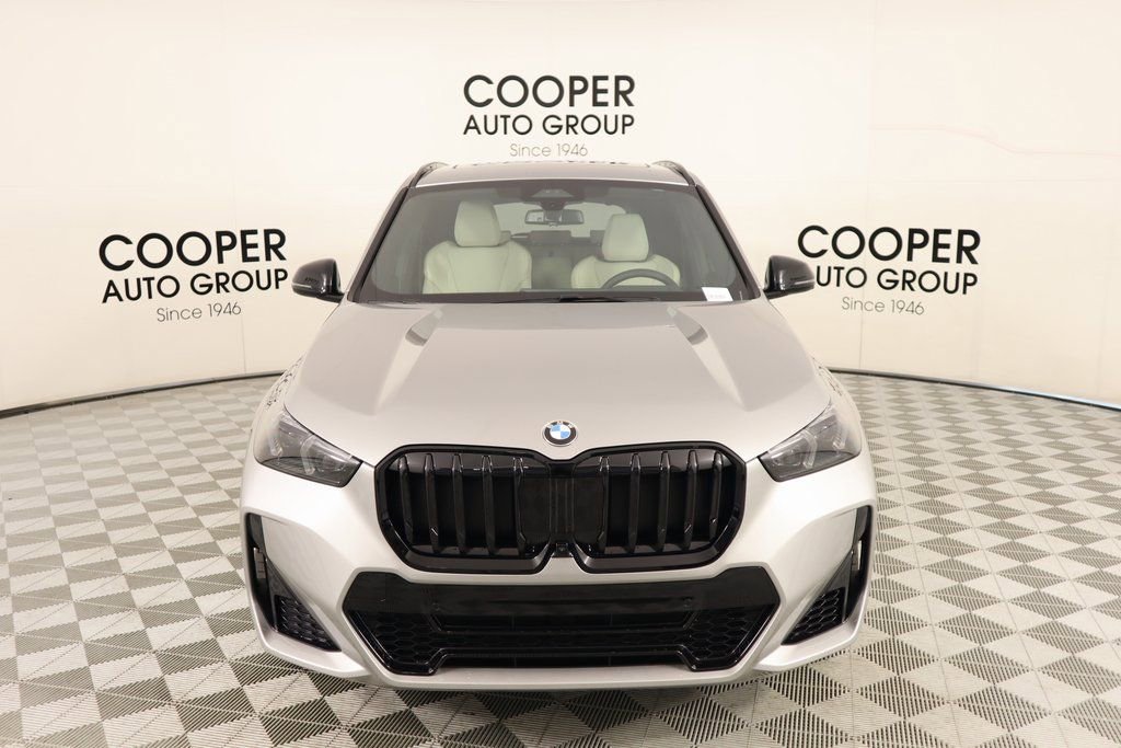 New 2025 BMW X1 xDrive28i w/ Technology Package AWD/4WD image 10