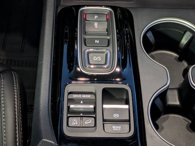 Certified 2024 Honda Pilot Touring image 21