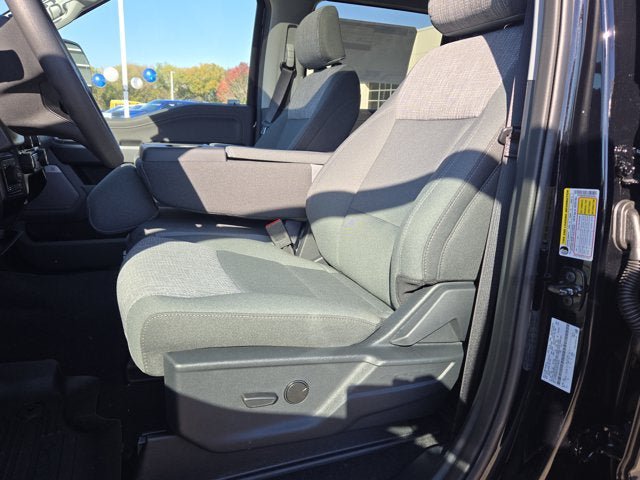 New 2026 Ford F350 XLT w/ XLT Premium Package AWD/4WD image 25