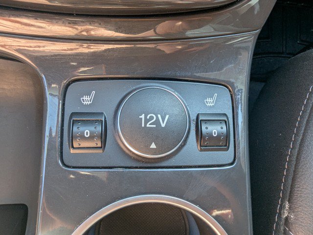 Used 2015 Ford Escape Titanium w/ Equipment Group 301A AWD/4WD image 23